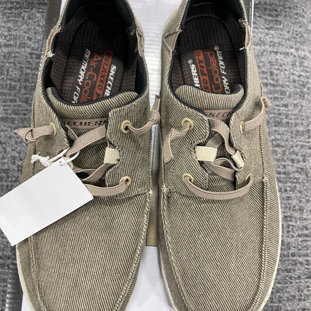 Brand New Mens Skechers Air Cooled Foam Slip Ons Size 8